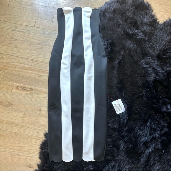 ASOS Dresses & Skirts - ASOS Design Scalloped Panel Bandeau Midi Dress in Mono Stripe - Size 4 - NWT